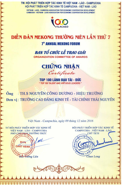 Thầy giáo Nguyễn Công Dương được tôn vinh danh hiệu “Nhà lãnh đạo tài đức”